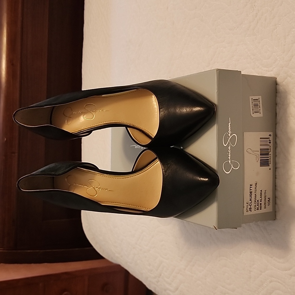 Jessica Simpson "Claudette" Black Leather Stiletto (10)